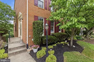 6129 Hyacinth Dr, Alexandria, VA 22310 - Photo 2