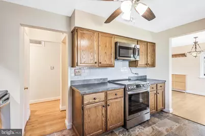 7030 Donna Circle, Annandale, VA 22003 - Photo 8