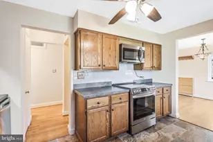 7030 Donna Cir, Annandale, VA 22003 - Photo 8