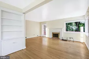 7030 Donna Cir, Annandale, VA 22003 - Photo 4