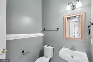 13250 Custom House Ct, Fairfax, VA 22033 - Photo 12