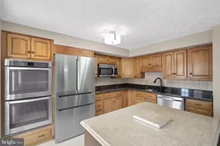13250 Custom House Ct, Fairfax, VA 22033 - Photo 8