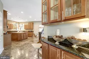 4900 Sunset Ln, Annandale, VA 22003 - Photo 14
