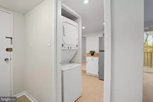 1552 Northgate Square, Reston, VA 20190 - Photo 4
