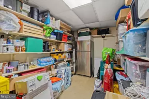 2402 Popkins Ln, Alexandria, VA 22306 - Photo 42