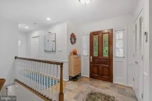 2402 Popkins Ln, Alexandria, VA 22306 - Photo 4