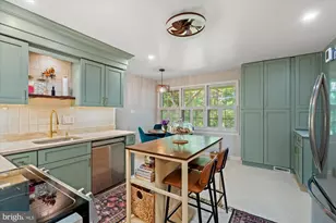 2402 Popkins Ln, Alexandria, VA 22306 - Photo 14