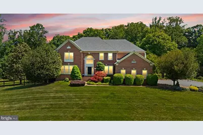511 Nalls Dairy Court, Great Falls, VA 22066 - Photo 2
