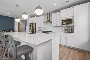 3925 Fair Ridge Dr, Fairfax, VA 22033 - Photo 1