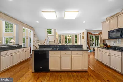 897 Chinquapin Road, McLean, VA 22102 - Photo 22