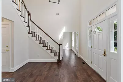 10034 Scenic View Terrace, Vienna, VA 22182 - Photo 6
