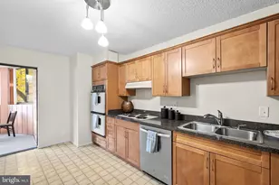 5904 Mt Eagle Dr, Alexandria, VA 22303 - Photo 10