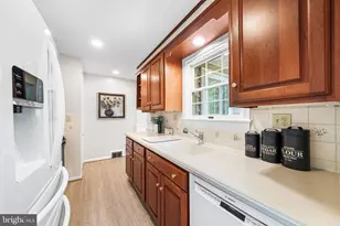 3220 Norfolk Ln, Falls Church, VA 22042 - Photo 14