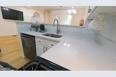 12903 Alton Square #103, Herndon, VA 20170 - Photo 6