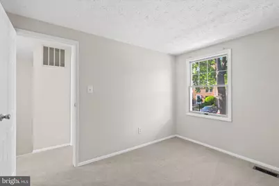 7914 Tyson Oaks Circle, Vienna, VA 22182 - Photo 16