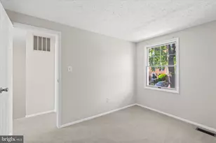 7914 Tyson Oaks Cir, Vienna, VA 22182 - Photo 16