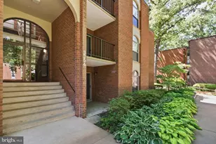 3354 Woodburn Rd, Annandale, VA 22003 - Photo 2