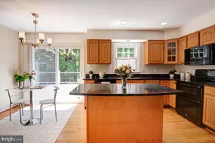 2603 Oakledge Ct, Vienna, VA 22181 - Photo 10