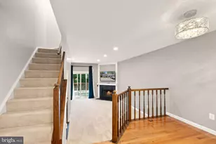 11243 Silentwood Ln, Reston, VA 20191 - Photo 6