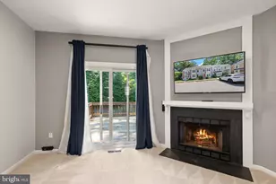11243 Silentwood Ln, Reston, VA 20191 - Photo 12