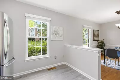 10869 Oak Green Court, Burke, VA 22015 - Photo 18