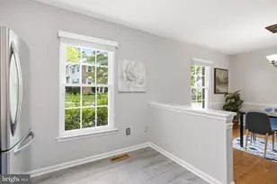 10869 Oak Green Ct, Burke, VA 22015 - Photo 18