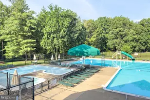 10869 Oak Green Ct, Burke, VA 22015 - Photo 44