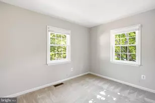 10869 Oak Green Ct, Burke, VA 22015 - Photo 26