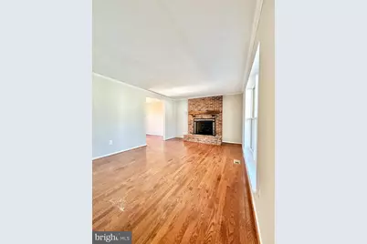 7649 Fallswood Way, Lorton, VA 22079 - Photo 12