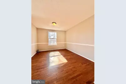 7649 Fallswood Way, Lorton, VA 22079 - Photo 14