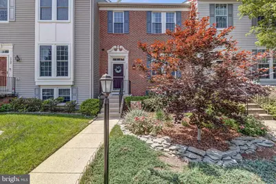 7706 Effingham Square, Alexandria, VA 22315 - Photo 2