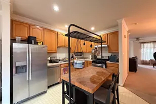 4663 Flatlick Branch Dr, Chantilly, VA 20151 - Photo 6