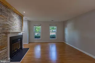 10198 Ashbrooke Ct, Oakton, VA 22124 - Photo 12