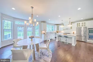 605 Meadow Ln SW, Vienna, VA 22180 - Photo 6