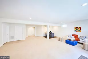 605 Meadow Ln SW, Vienna, VA 22180 - Photo 14