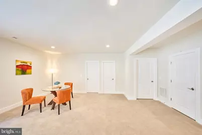 605 Meadow Lane SW, Vienna, VA 22180 - Photo 18
