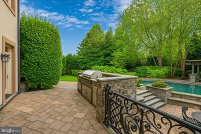 8305 Fox Haven Drive, McLean, VA 22102 - Photo 52