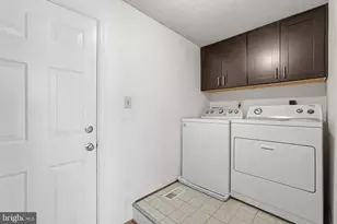 2324 Club Pond Ln, Reston, VA 20191 - Photo 14