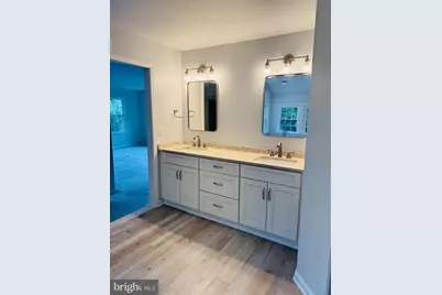 9114 Oak Chase Court, Fairfax Station, VA 22039 - Photo 6