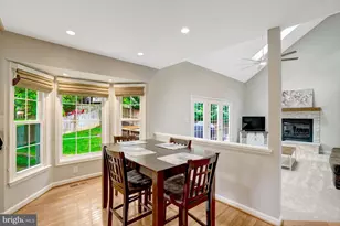 7729 Silver Sage Ct, Springfield, VA 22153 - Photo 10
