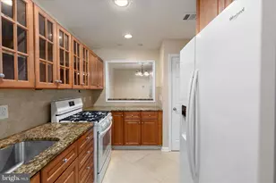 10110 Oakton Terrace Rd, Oakton, VA 22124 - Photo 8