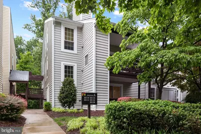 10110 Oakton Terrace Road #10110, Oakton, VA 22124 - Photo 2