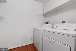10110 Oakton Terrace Rd, Oakton, VA 22124 - Photo 16