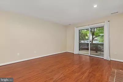 10110 Oakton Terrace Road #10110, Oakton, VA 22124 - Photo 14