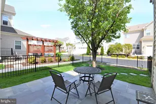 6324 Still Spring Pl, Alexandria, VA 22315 - Photo 2