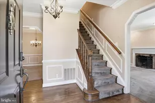 5916 Wescott Hills Way, Alexandria, VA 22315 - Photo 8