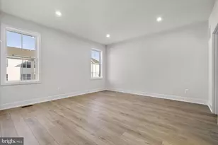 1 Aviation Pl, Herndon, VA 20171 - Photo 14