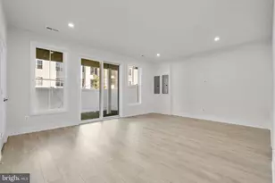 1 Aviation Pl, Herndon, VA 20171 - Photo 24
