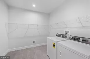 2354 Cedar Ln, Vienna, VA 22182 - Photo 36