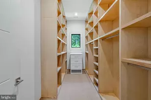 1434 Waggaman Cir, McLean, VA 22101 - Photo 52